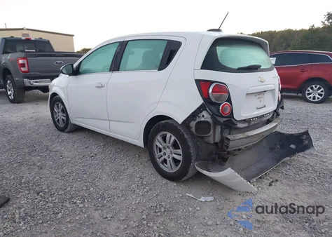 2015 Chevrolet Sonic Lt Auto из США, поврежденный, VIN 1G1JC6SHXF4180339